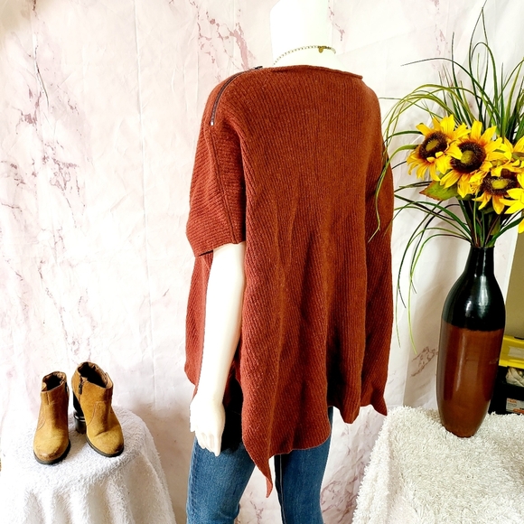 Vince Gorgeous Cashmere Blend Rust Sweater - Picture 6 of 8